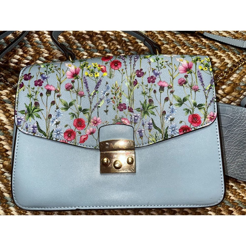 Iman Global Chic Satchel /Crossbody Light Blue Flower Garden Convertible Flap NW